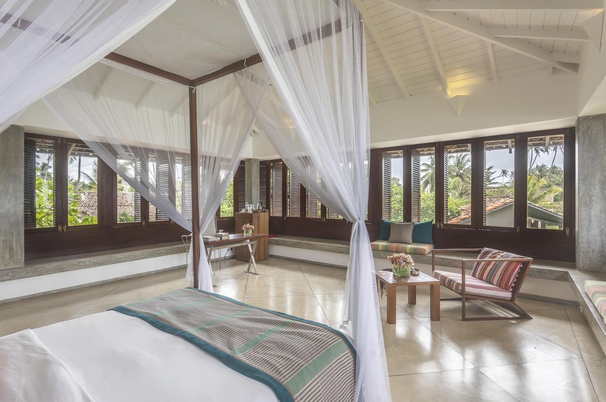 The Frangipani Tree By Edwards Collection Hotel Унаватуна Екстериор снимка