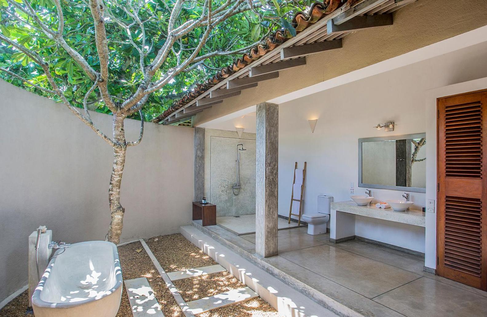 The Frangipani Tree By Edwards Collection Hotel Унаватуна Екстериор снимка